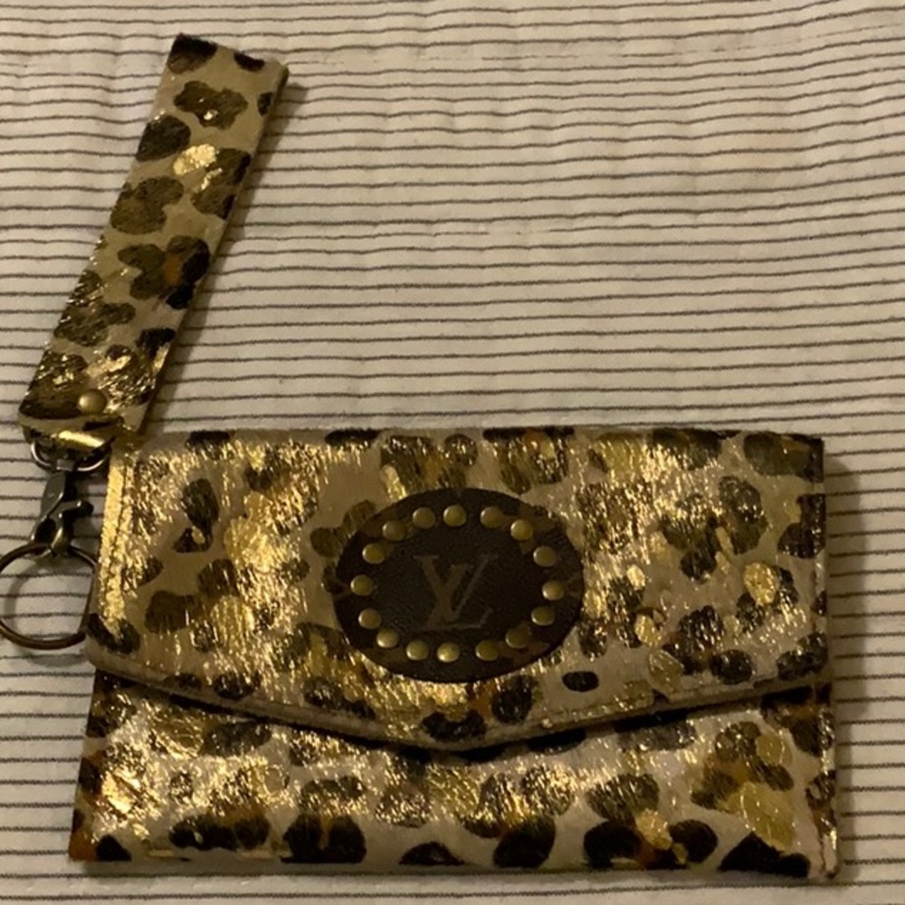 Upcycled Wristlet, Detachable Key Ring, Gold Leopard Print, New without tags